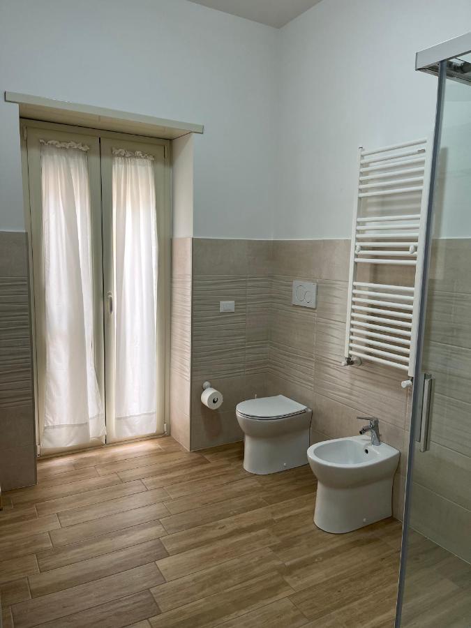 Bed&Breakfast Del Viaggiatore Fondi Exterior foto